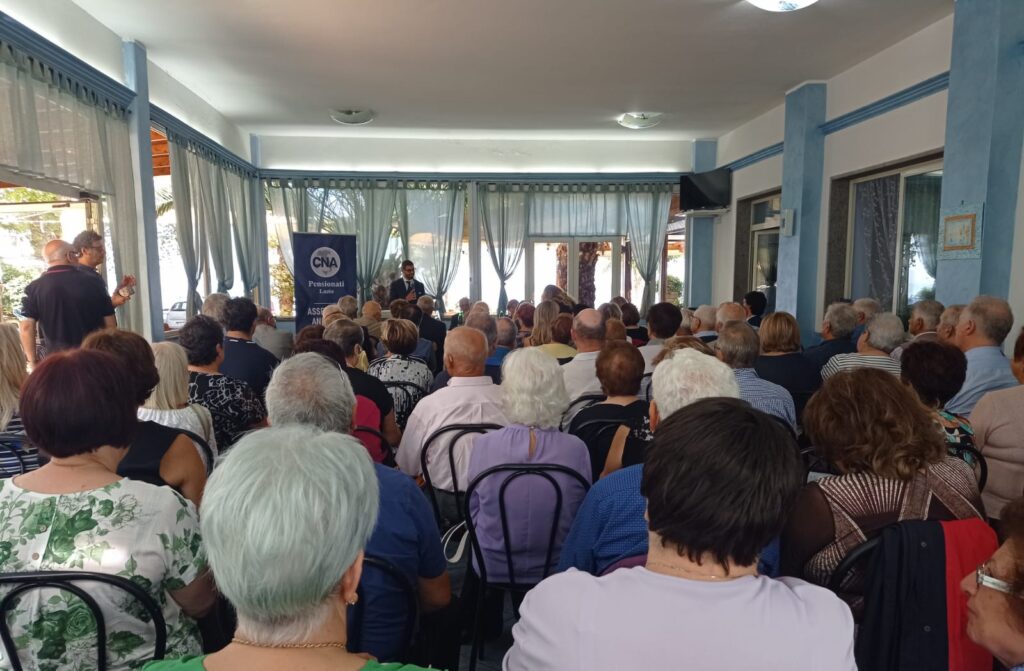 Una immagine della sala