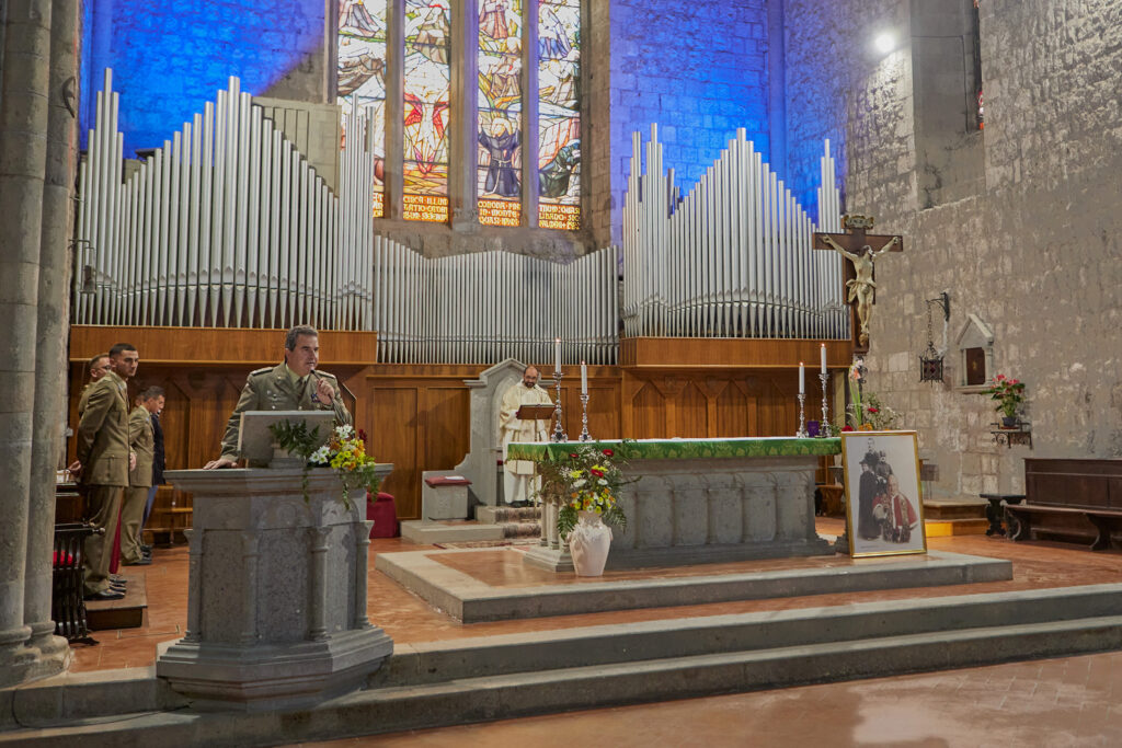 Il saluto del Cte dell'AVES