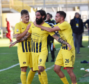 Viterbese vs Crotone