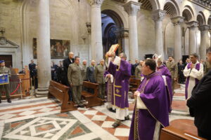 Inizio della funzione religiosa