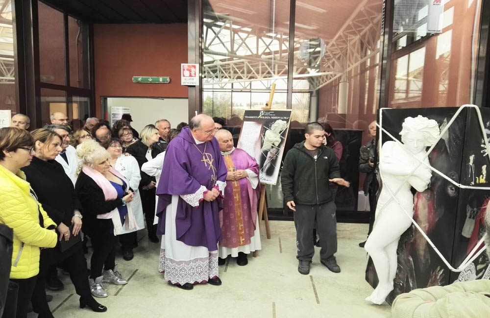 Femminicidio: un’opera d’arte all’Andosilla, da Associazione Mafalda e Midossi