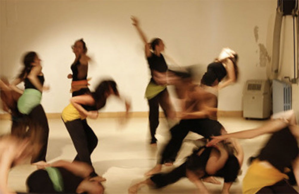 Workshop di Danzaterapia alla Larus il 19 marzo
