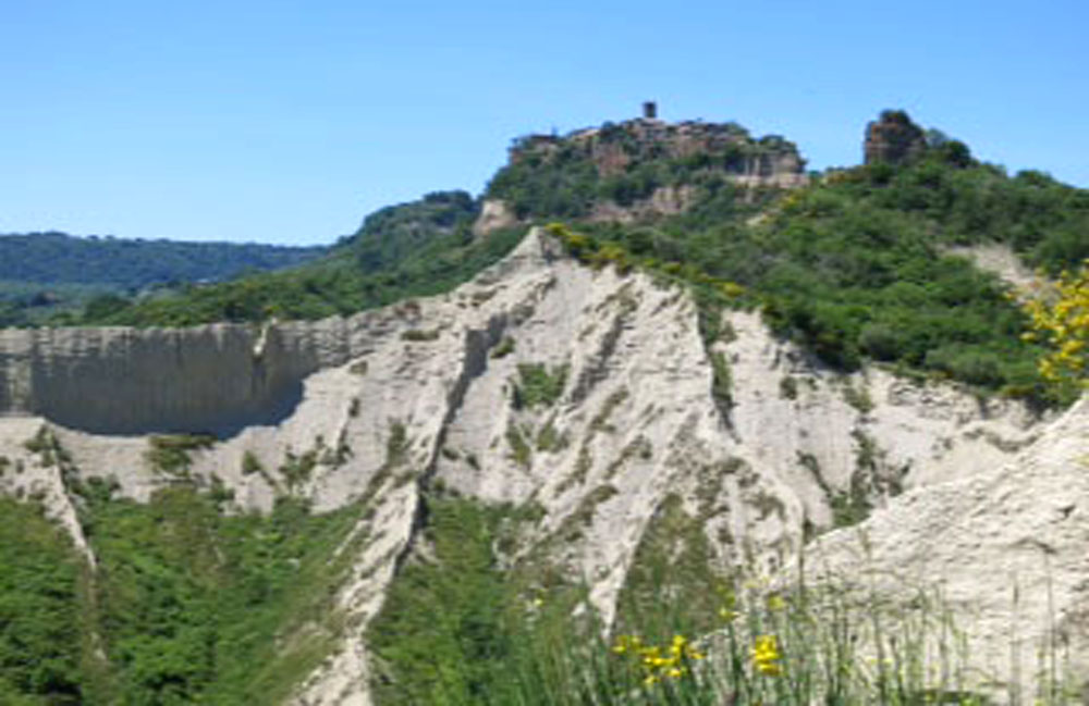 I Calanchi visti da vicino, con la Pro Loco di Lubriano