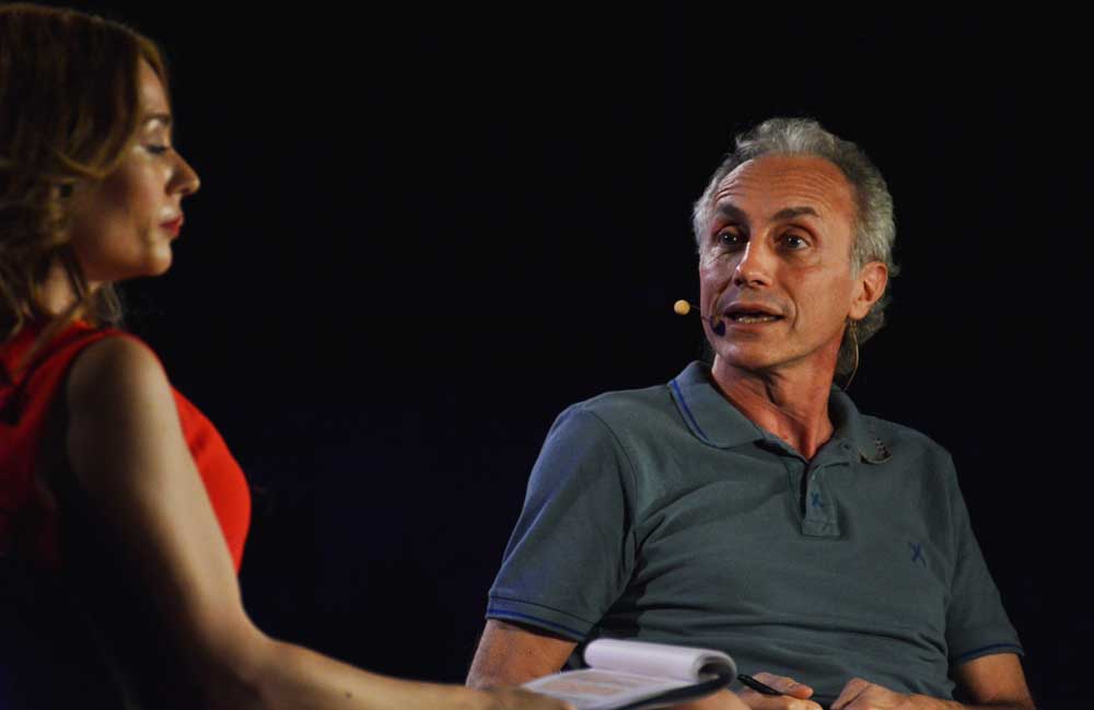 Travaglio con il suo  “Perche NO” fa il tutto esaurito