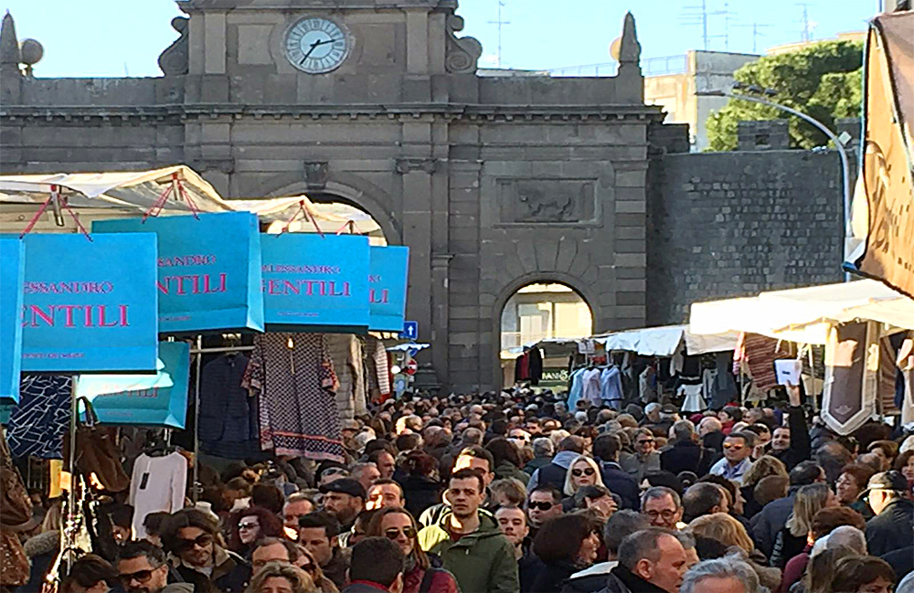 ambulanti forte dei marmi