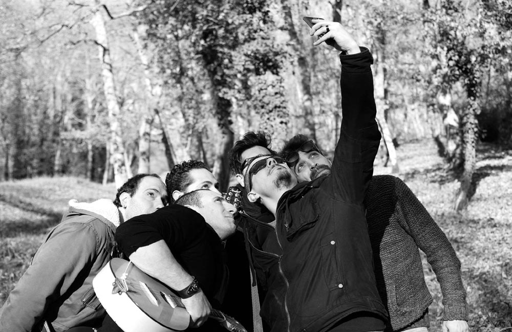 Costa Volpara con “Ho guardato dietro al tempo”al Wintergarden