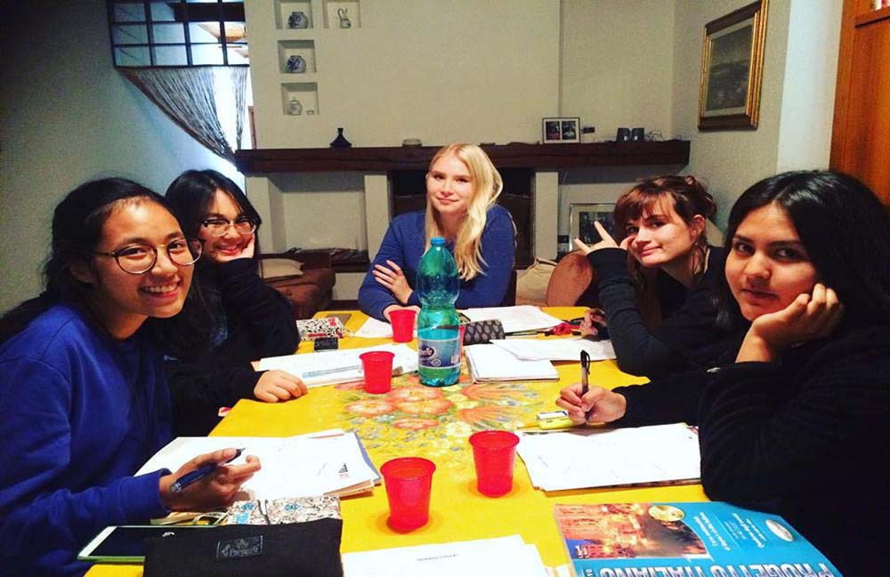 Acquapendente: giovani studenti ospiti con Intercultura