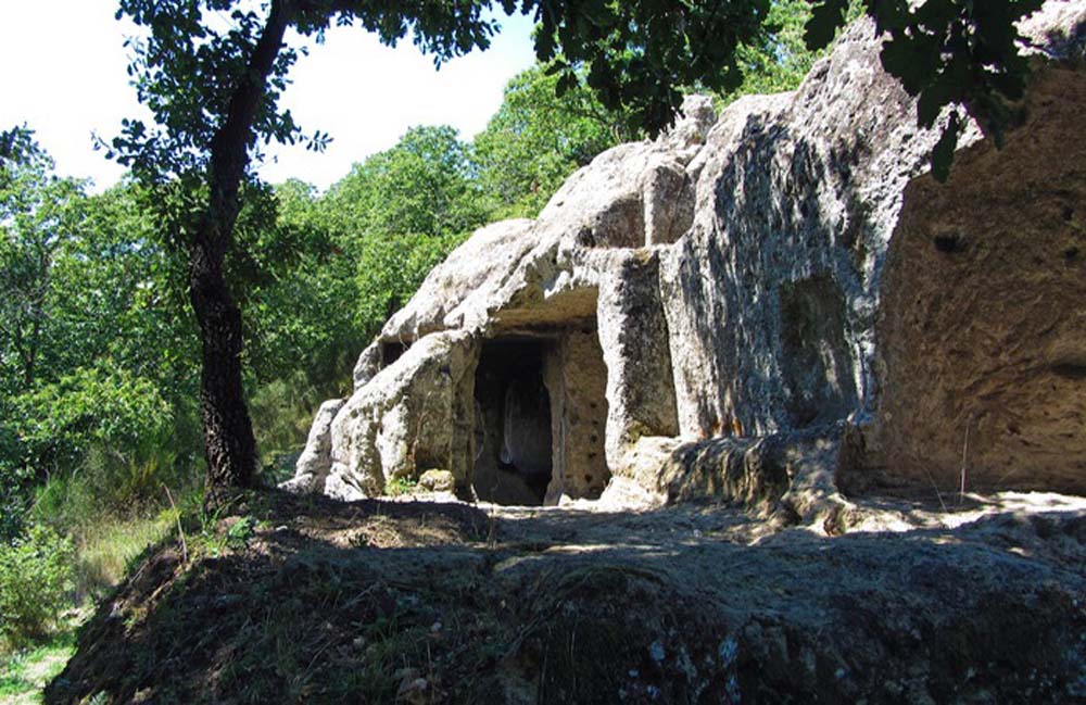 Grotte di San Loenardo