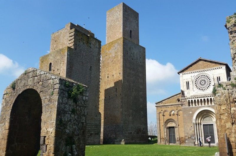 tuscania_chiesa_s_pietro