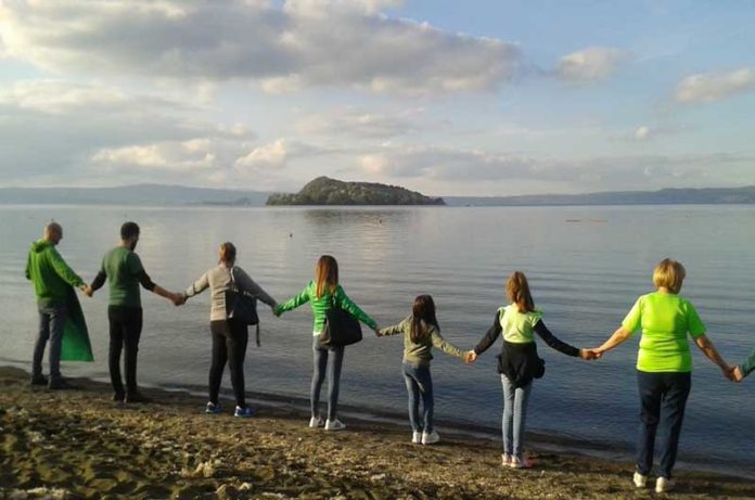 ABBRACCIO LAGO_cover