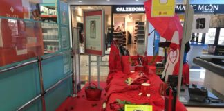 Violenza sulle donne, all’Unicoop una cassa vestita di rosso