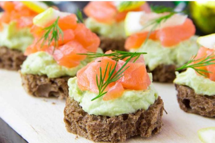 tartine salmone e baccalà