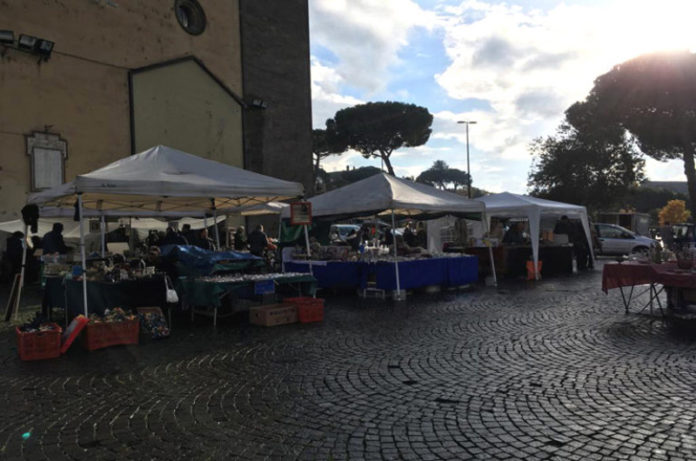 mercatino-dellantico mercatino-dellantico