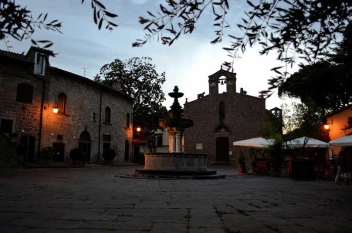 piazza del Gesu concerti band