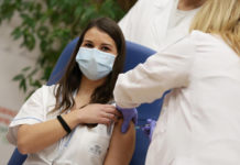 Covid, Zingaretti: allo Spallanzani con i primi vaccinati,inizia una fase nuova
