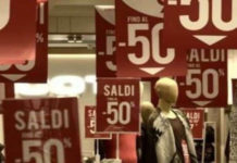 Saldi al via il 12 gennaio e possibilità di fare vendite promozionali anche nei giorni precedenti