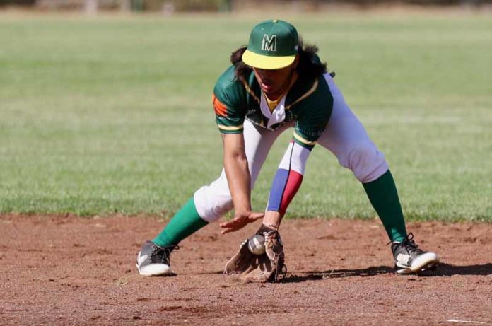 Edward Perez gioca una rimbalzante