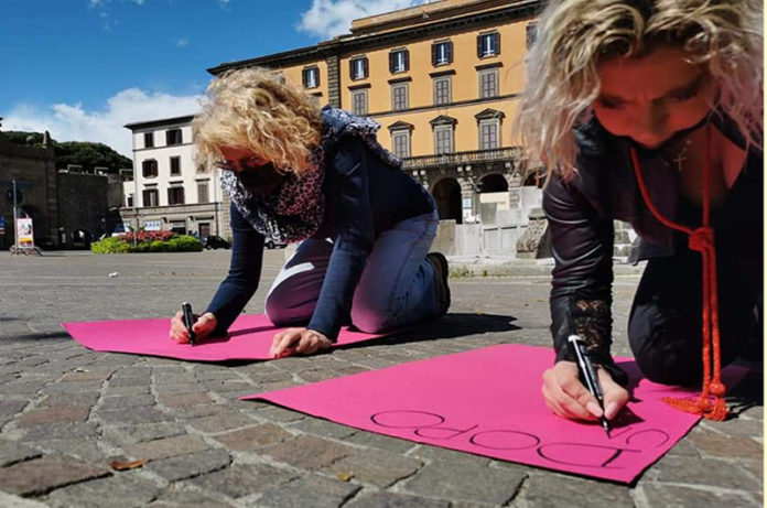 FOTO BASTA VIOLENZA MASCHILE