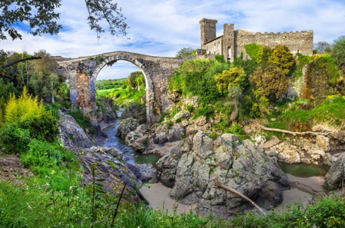 parco_archeologico_di_vulci_-_castello_dellabbadia-696x461