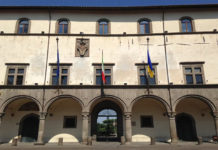 In Comune tre sottufficiali esercito italiano nei settori cultura e urbanistica Palazzo dei Priori_Viterbo