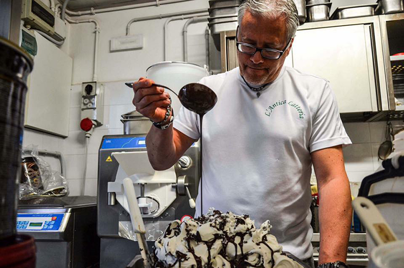 Maestro cioccolatiere Viterbese Roberto Zena