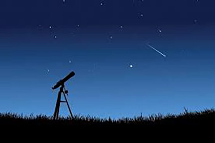 osservazione al telescopio