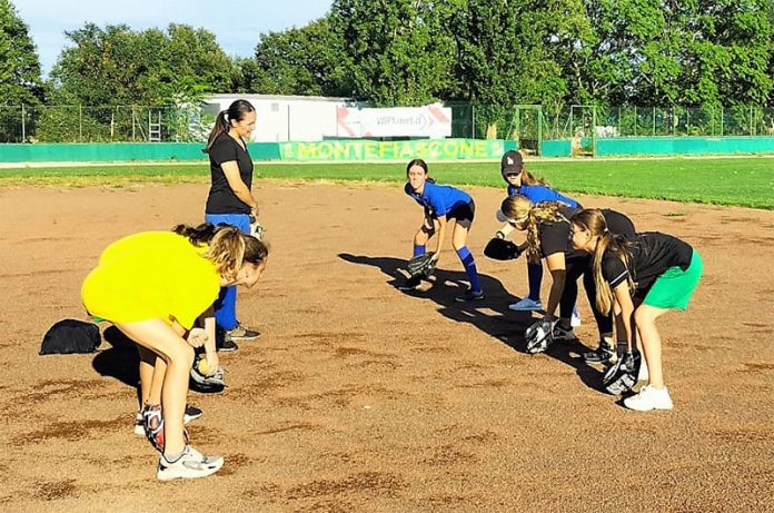 Flavia Carletti_esercizi di softball