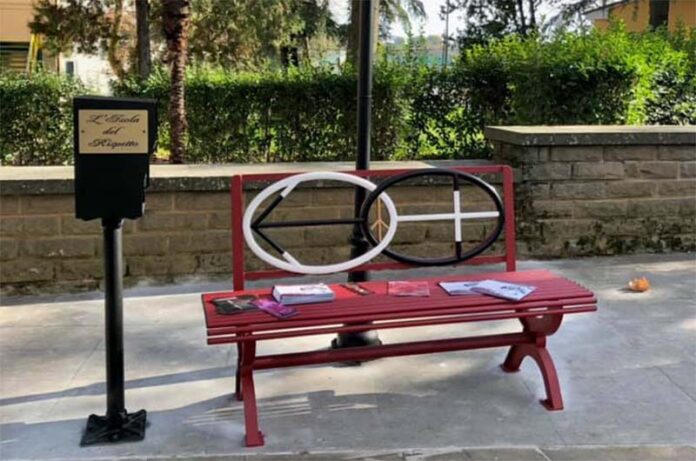 panchina-rossa-a-Vasanello per silvia tabacchi