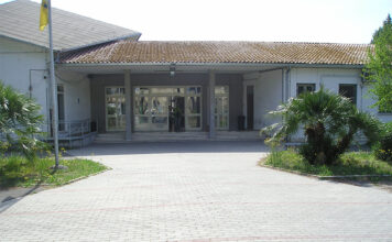 Open Days in presenza al Cardarelli di Tarquinia Cardarelli ingresso scuola