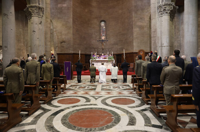 n momento della cerimonia religiosa