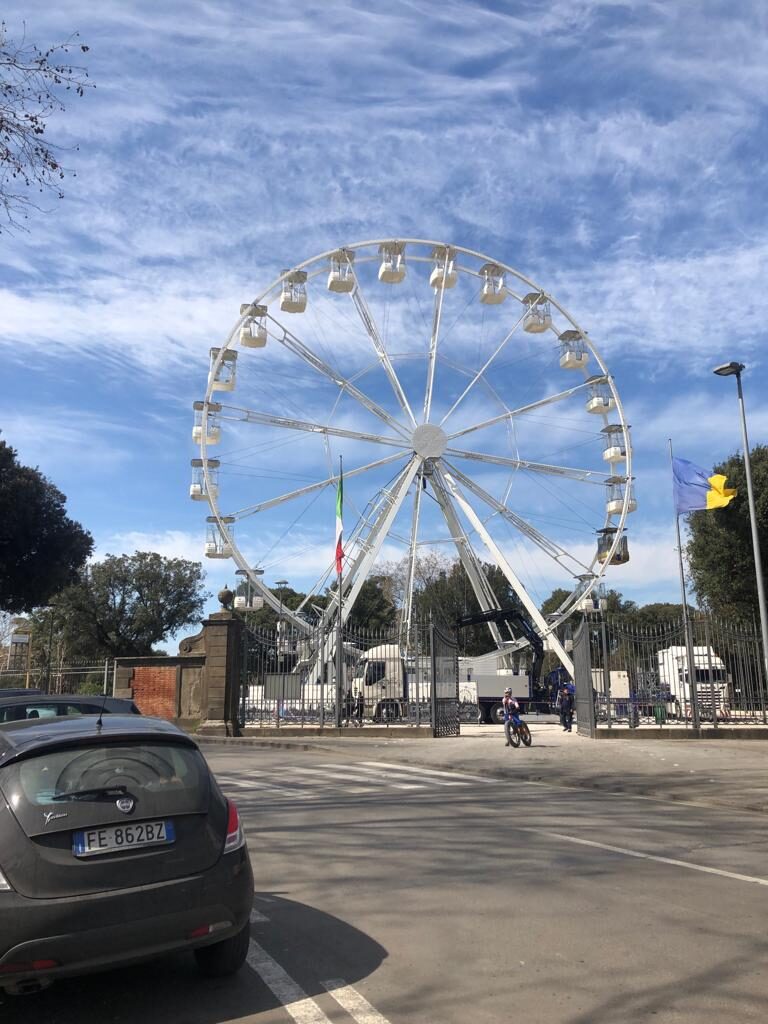 Ruota panoramica a Prato Giardino