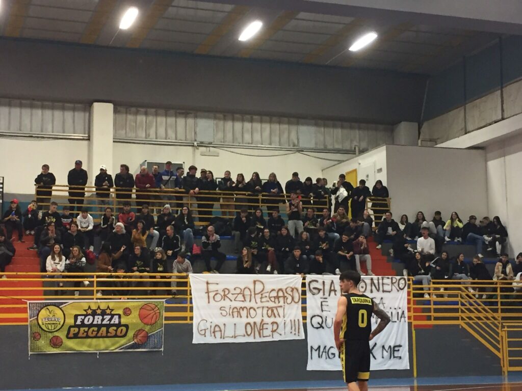 I tifosi del Basket Pegaso Tarquinia