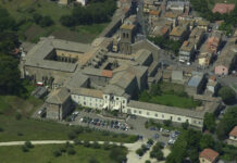 Mega antenna vicino alla Basilica della Quercia, cresce la protesta