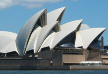 Cersaie “costruire, abitare, pensare”. I 50 anni della Sydney Opera House di Jørn Utzon (1973-2023)