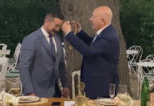 Rotary Flaminia Romana, passaggio della campana tra il presidente uscente Mauro Barlozzini ed il presidente nuovo Roberto Bedini