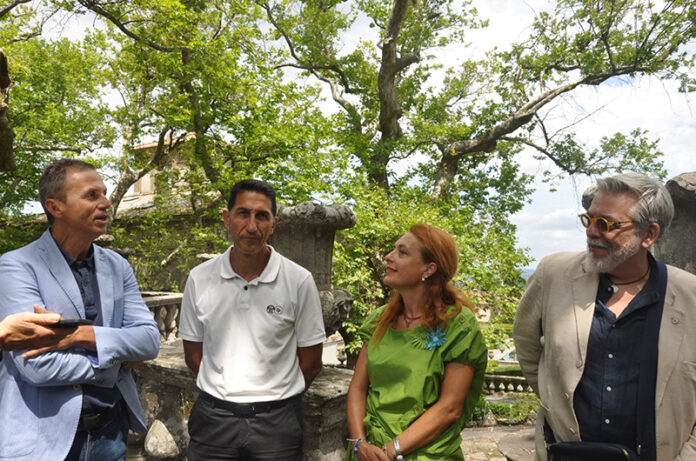 9e8b3b5b-3ec6-4afe-a31a-467be23cb8e8