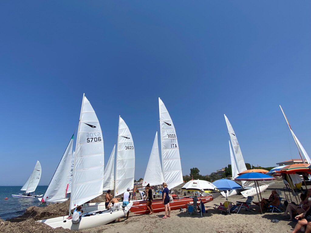 All’Assonautica “Giuseppe Maffei” ,campionato italiano catamarani classe Dart18 (1)