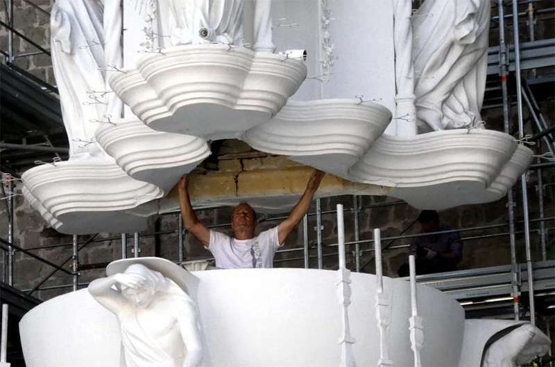 Assemblaggio Gloria piazza San Sisto