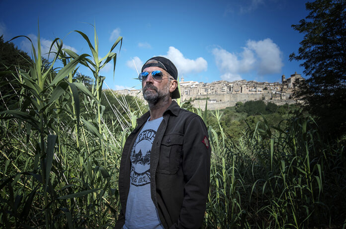 DSC_9550_con panorama grotte di castro