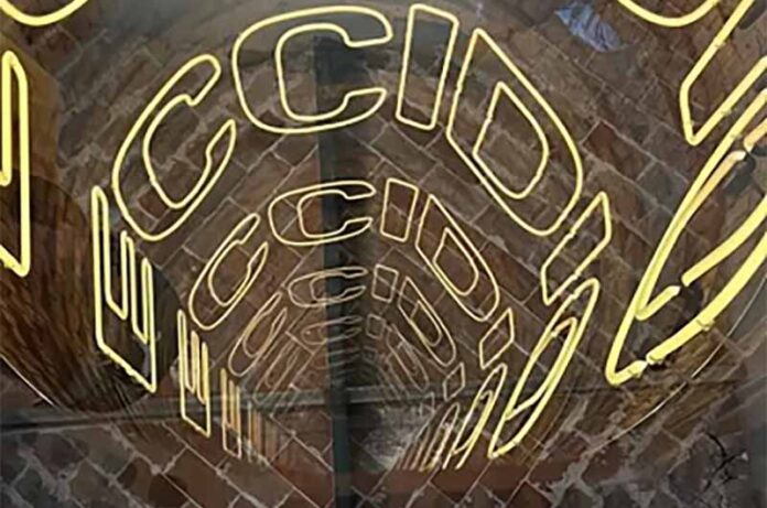 Eccidio l'opera di Iván Navarro