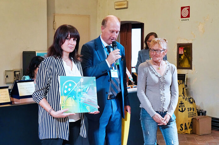 received_104 received_104