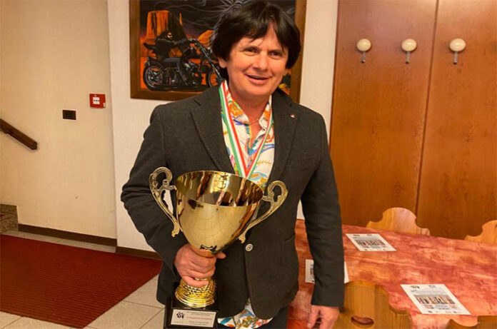 vicnitore torneo di scacchi