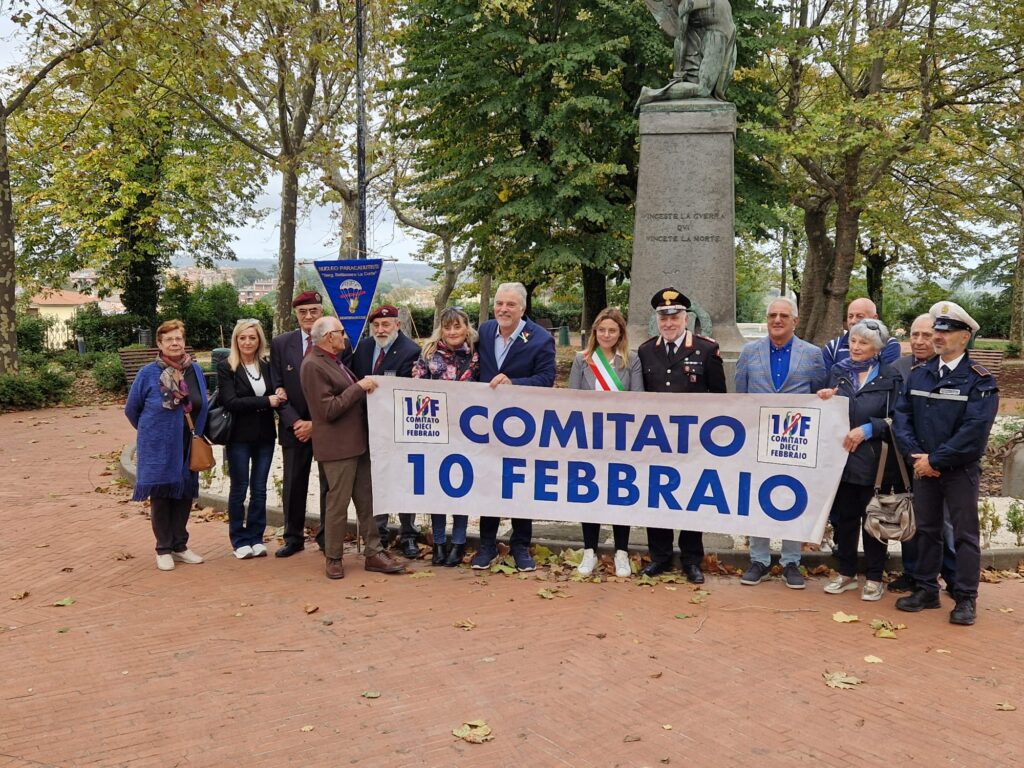 Montefiascone, una bella immagine al termine dell'evento per Norma Cossetto