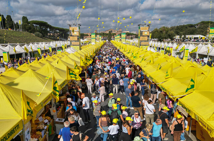 Villaggio-Roma-2023-folla Villaggio-Roma-2023-folla