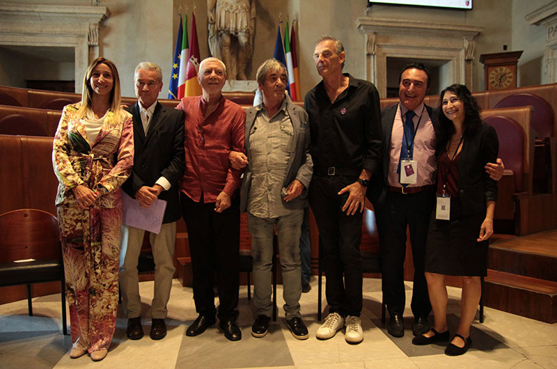 conferenza-stampa-raw-01