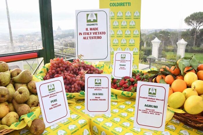 Porti chiusi al made in Italy Porti chiusi al made in Italy