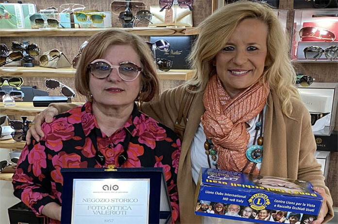 antonietta valerioti e la presidente del Lions Club di Tarquinia Laura Voccia