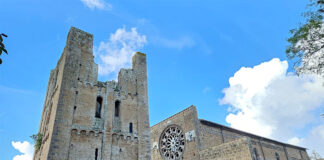 “Lo spirito del luogo”, l’Orchestra da Camera Fiorentina con “Musica dal grande schermo” nella chiesa di San Pietro a Tuscania chiesa di san pietro a tuscania