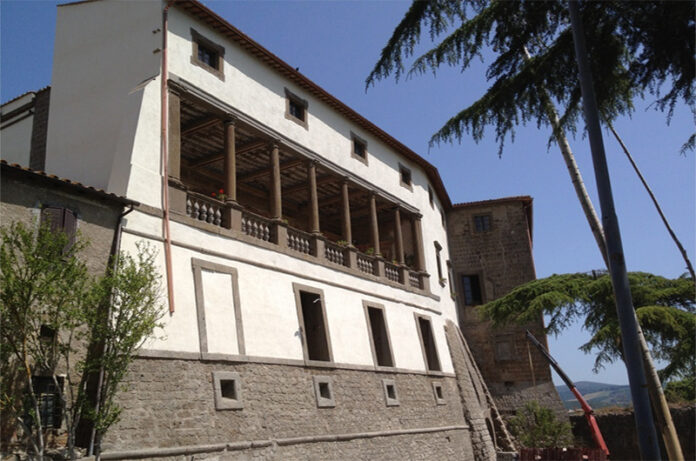 Palazzo-Orsini-Castello-di-Mugnano