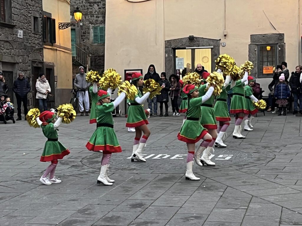 VITORCHIANO E LE MAJORETTE